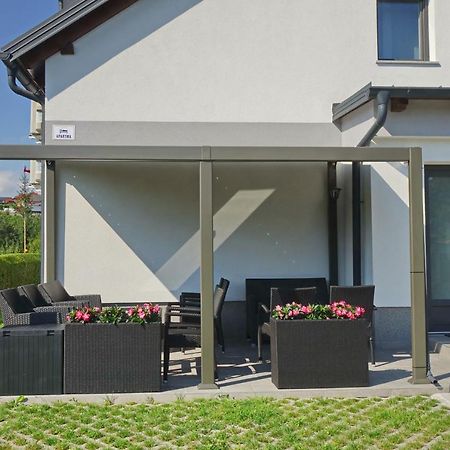 Apartmaji Anita Begunje pri Cerknici Ngoại thất bức ảnh