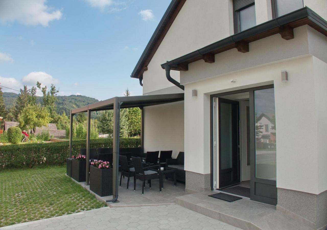 Apartmaji Anita Begunje pri Cerknici Ngoại thất bức ảnh