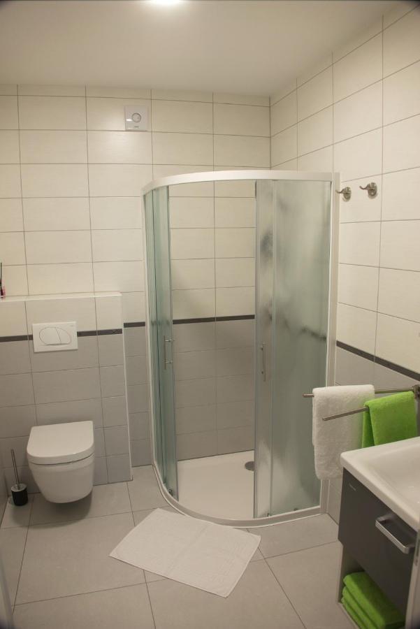 Apartmaji Anita Begunje pri Cerknici Ngoại thất bức ảnh